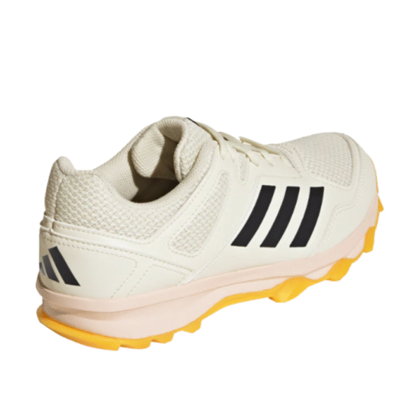 Botines Adidas Fabela Rise amarillo