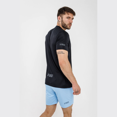 REMERA X-TRUST Negra Dryfit Buenos Aires Hombre